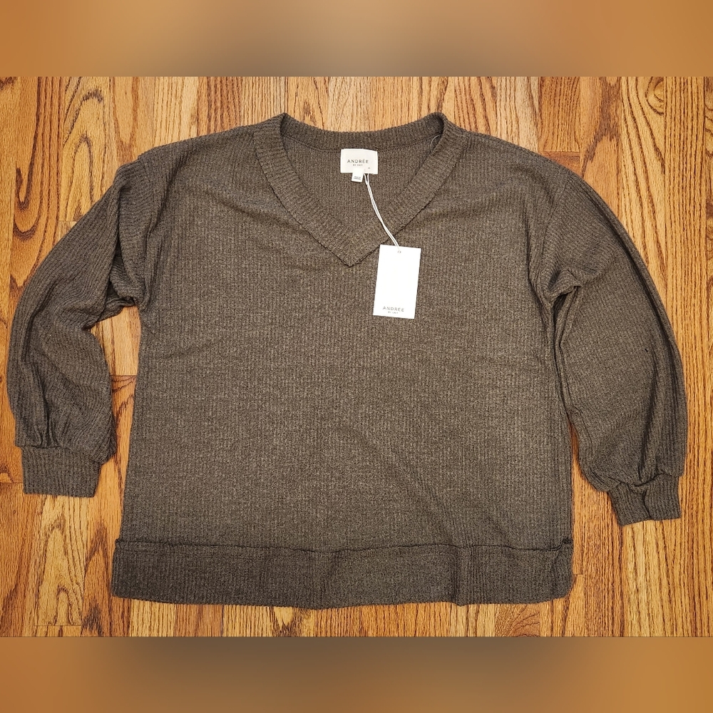 New, Andree by Unit, Long Sleeve Top, Size Large,
